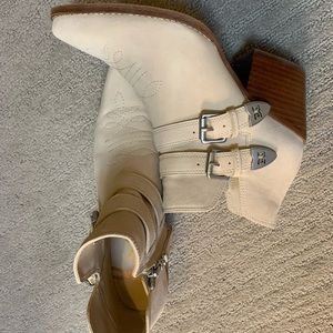 Sam Edelman western booties